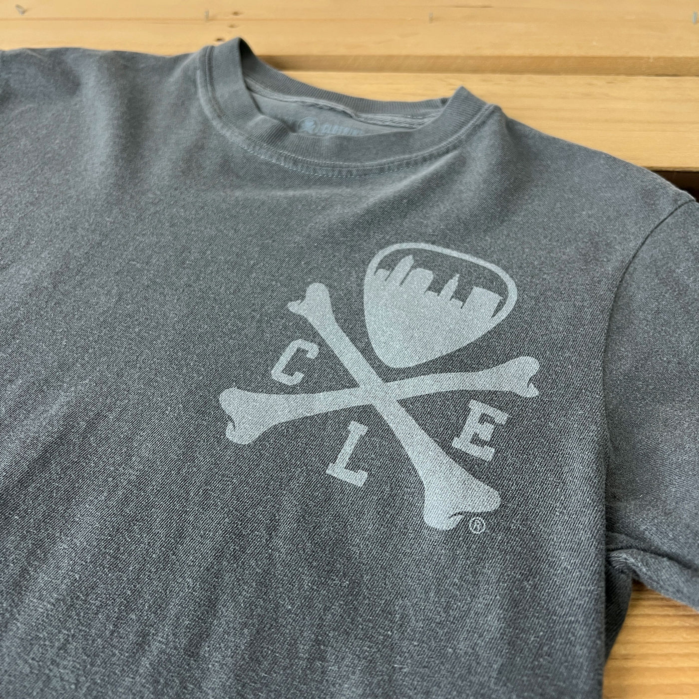 CLE Logo - Mens/Unisex Crew T-shirt - Pepper