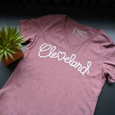 Cleveland Heart Script - Womens Relaxed V Neck - Mauve T-Shirt